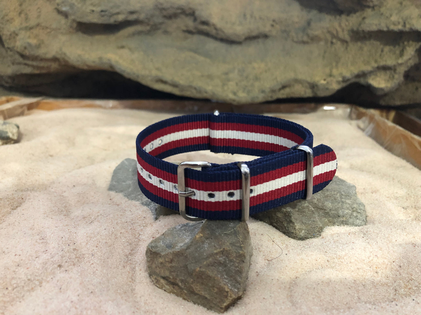 Gallant | Navy & Red & White | One-Piece | Nylon | Polished Hardware