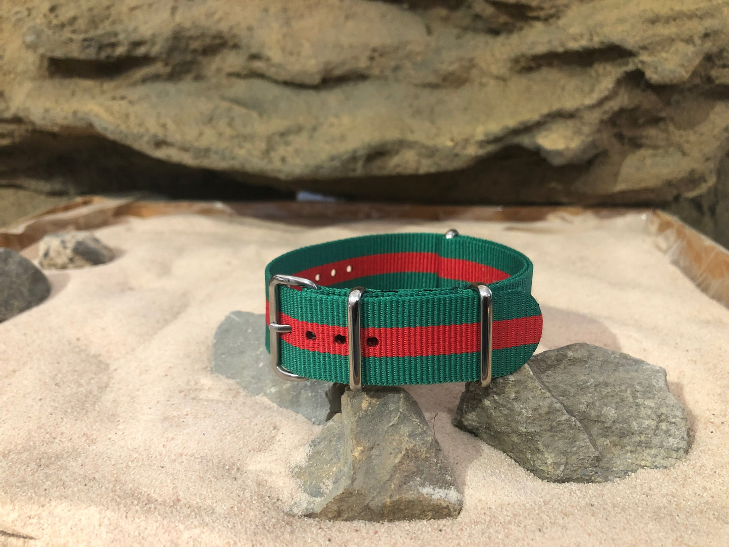 Analog II | Green & Red | One-Piece | Nylon | Polished Hardware
