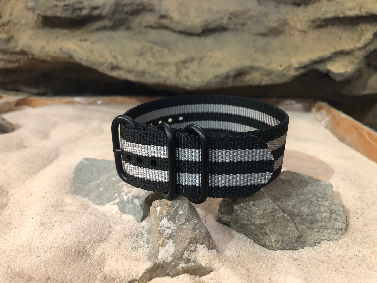 Classic Bond Z3™ | Black & Gray | One-Piece | Nylon | PVD Hardware