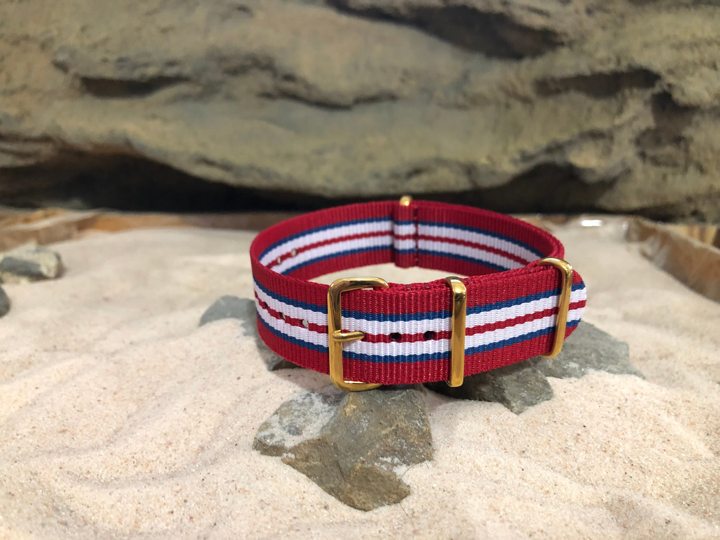 Lexington | Red & Navy & White | One-Piece | Nylon | Gold Hardware