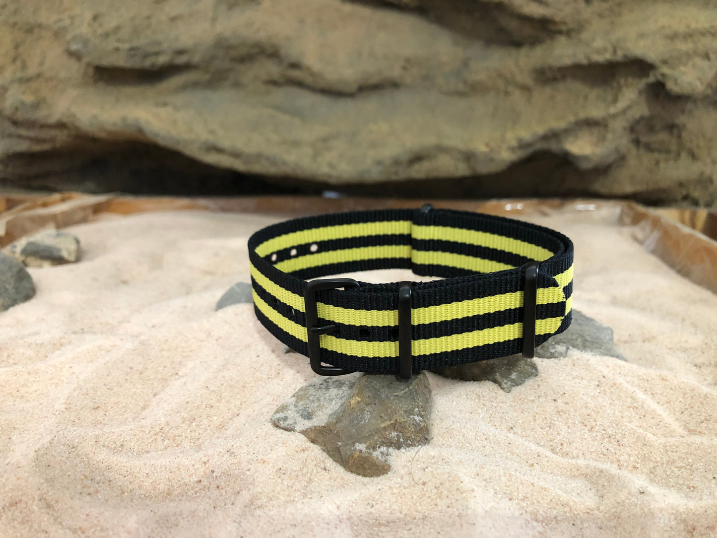 Sunray | Yellow & Black | One-Piece | Nylon | PVD Hardware