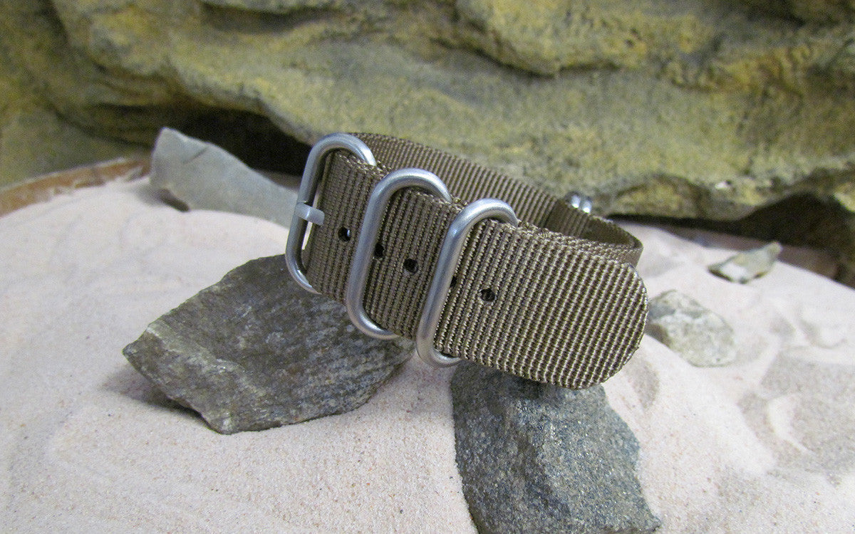 Berenger Z5™ | Light Brown | One-Piece | Nylon | Brushed Hardware