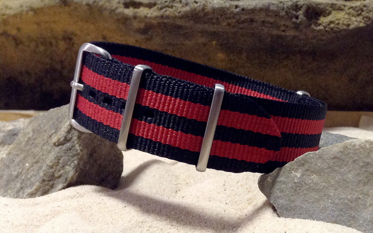 Cobra XL | Black & Red | One-Piece | Nylon | Brushed Hardware