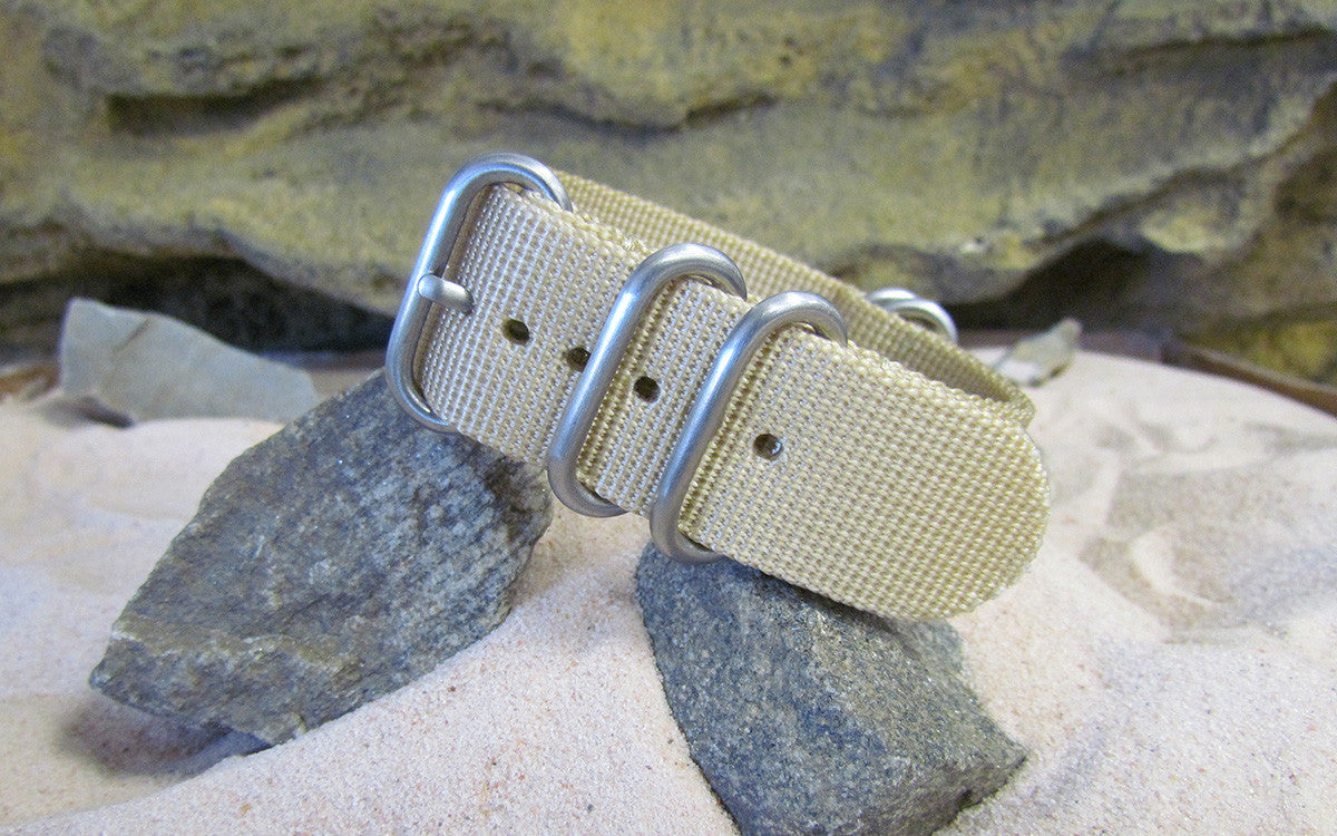 Desert Dweller Z5 | Ivory | One-Piece | Nylon | Brushed Hardware