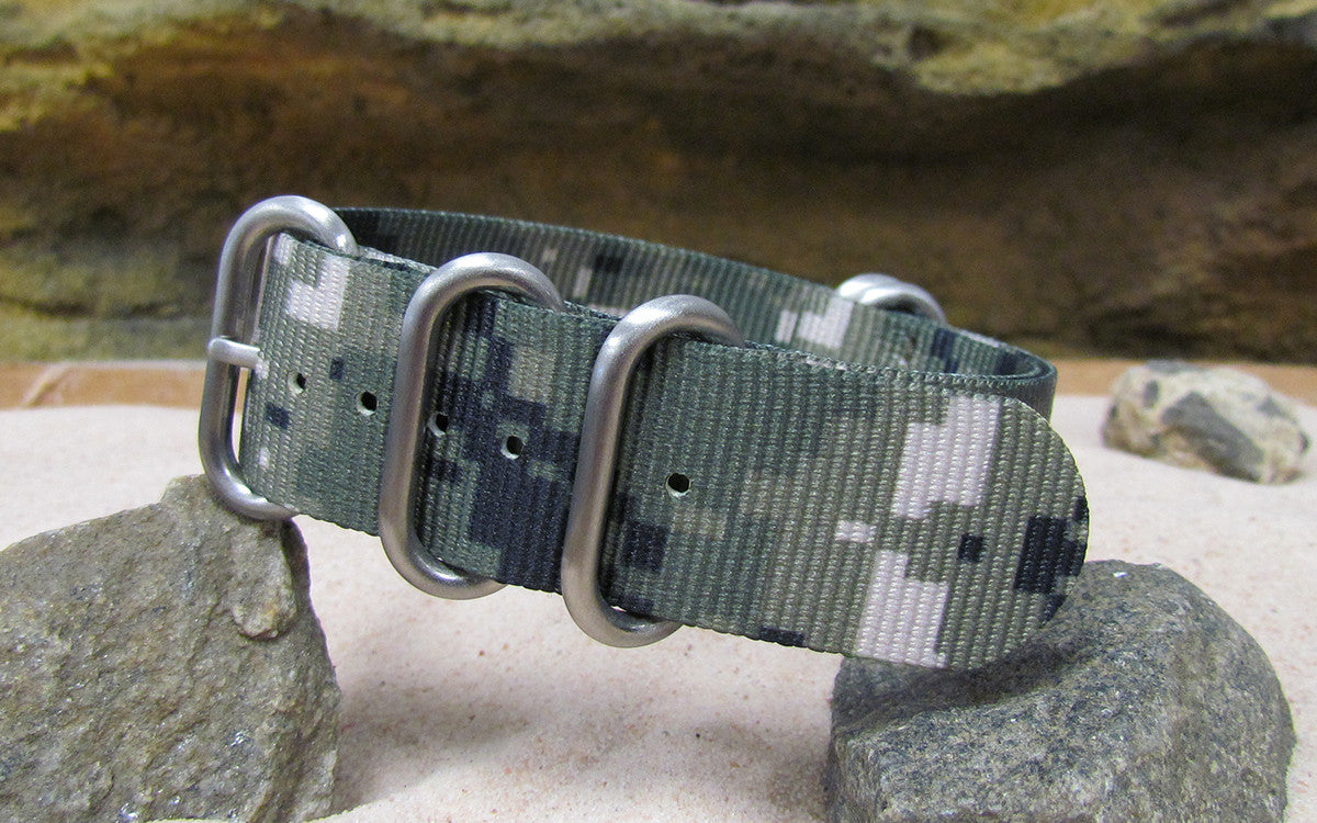 Digital Stealth XL Z5™ | Camouflage | One-Piece | Nylon | Brushed Hardware