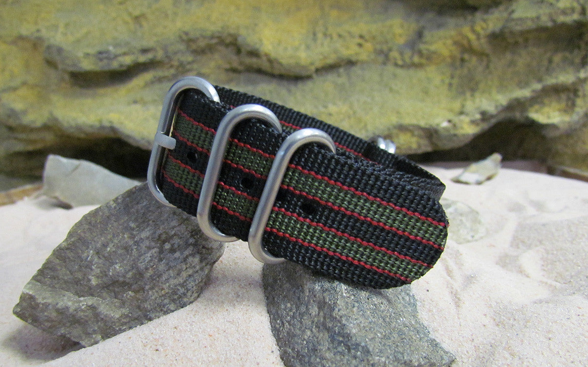 MI6 Bond XL Z5™ | Black & Olive & Red | One-Piece | Nylon | Brushed Hardware