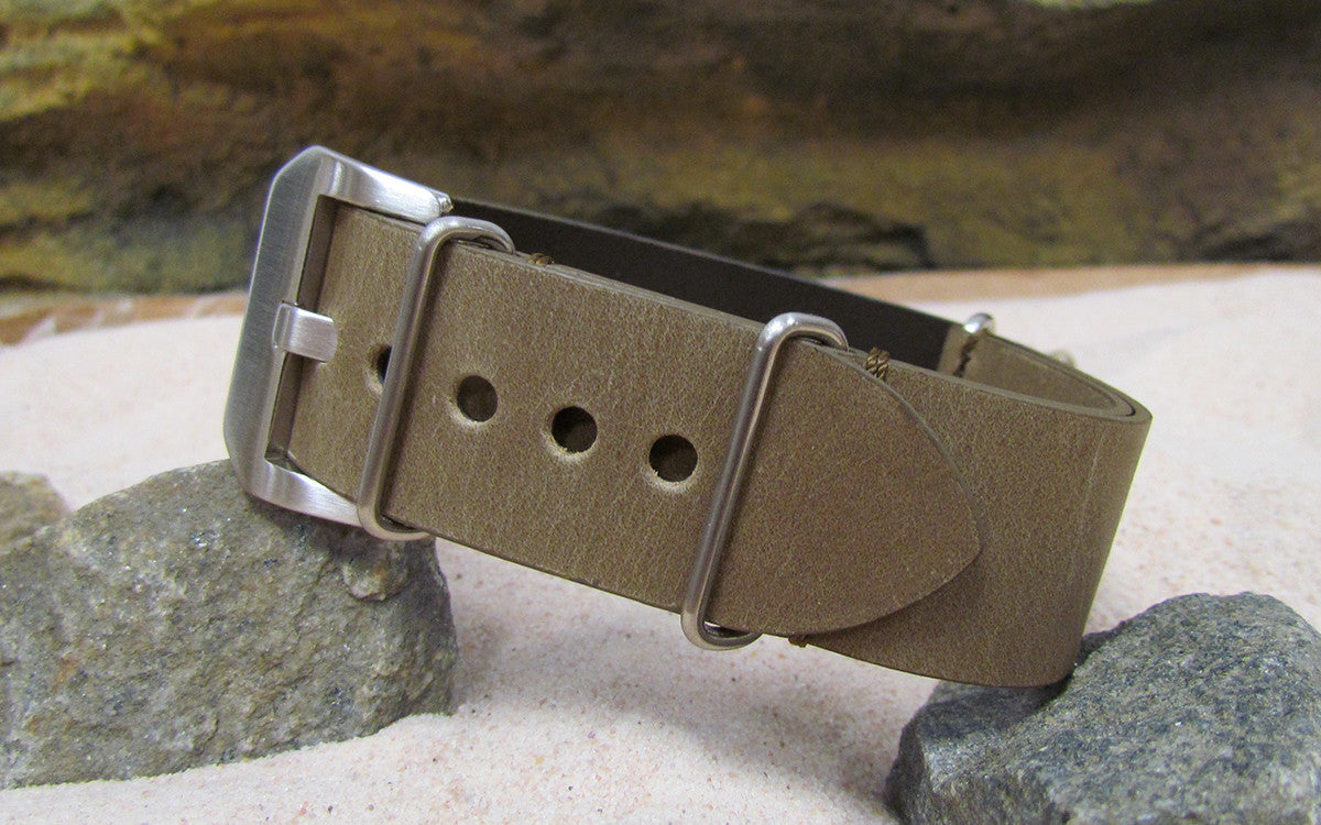 Loco Horse | Moss Green | One-Piece | Leather | Brushed Hardware