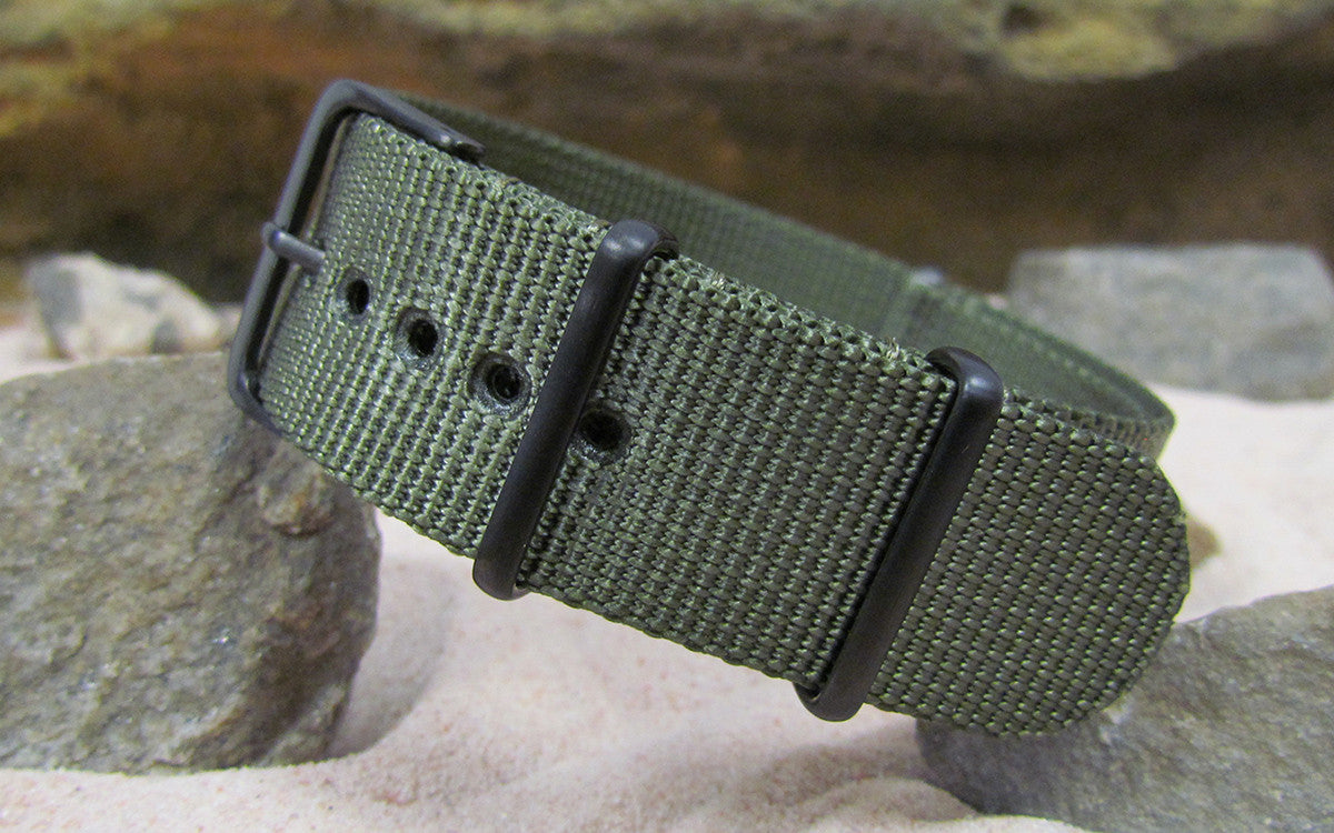 Soldier XL | Emerald Green | One-Piece | Nylon | PVD Hardware