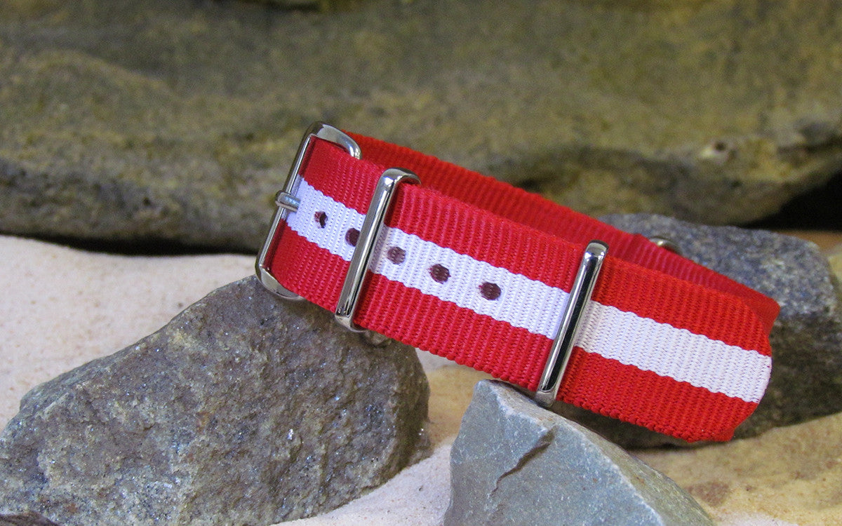 Rescuer | Red & White | One-Piece | Nylon | Polished Hardware